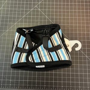 NWT small dog harness by Bark Appeal Chest 13-16”